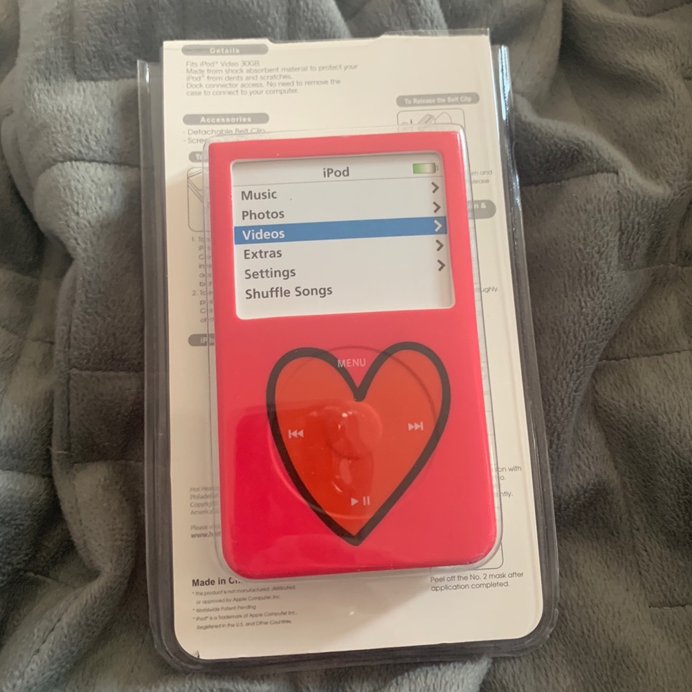 4/$30 iPod video Sleeve Case - with hearts